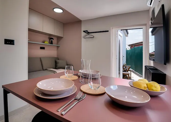 Bruno And Bruna Studio Apartments - With Private Parking Fiume