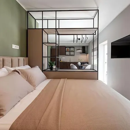 Bruno - With Private Parking Fiume