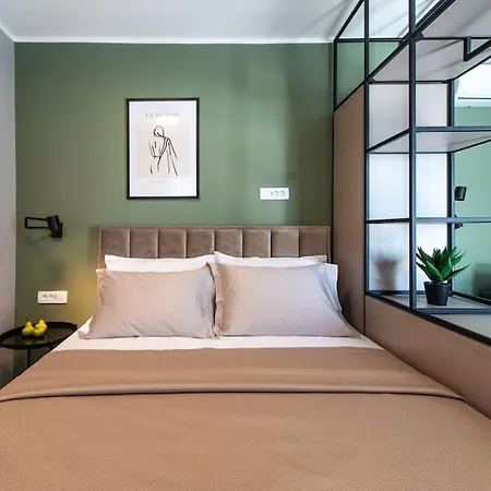 Bruno - With Private Parking *