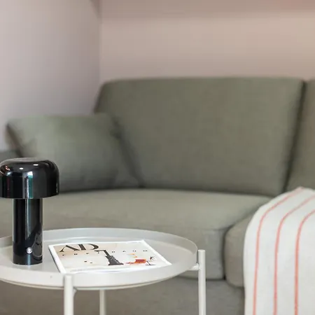 Daire Bruno And Bruna Studio Apartments - With Private Parking Rijeka