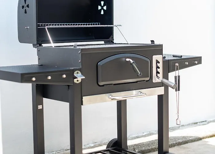 Bruno And Bruna - With Private Parking アパート リエカ