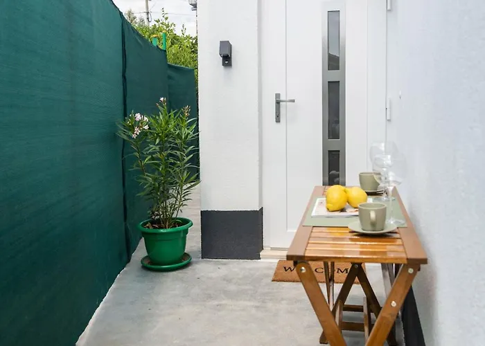 Bruno And Bruna Studio Apartments - With Private Parking Rijeka