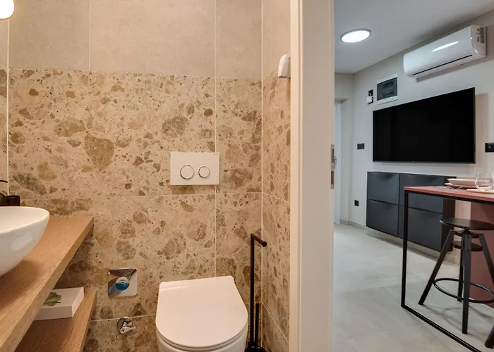 Bruno And Bruna Studio Apartments - With Private Parking * Rijeka