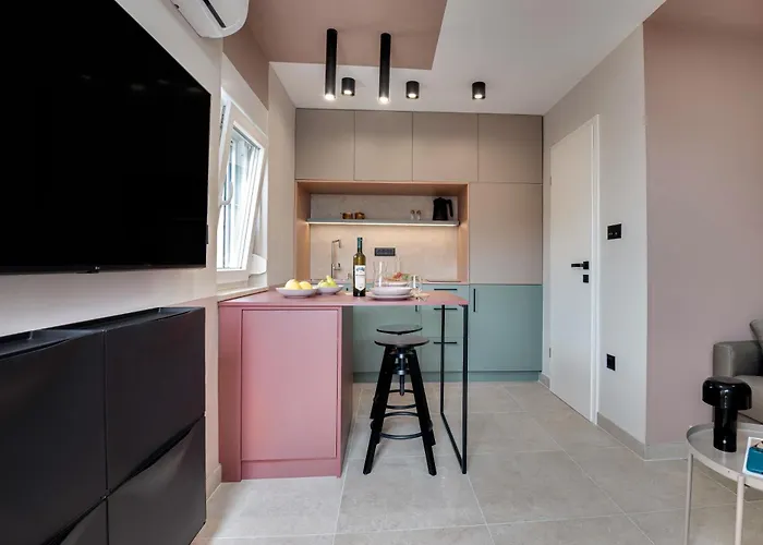 Daire Bruno And Bruna Studio Apartments - With Private Parking Rijeka